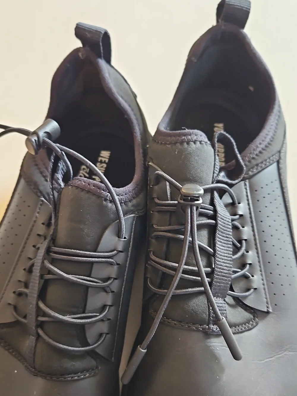 Clove  Black Men's Nursing Shoes